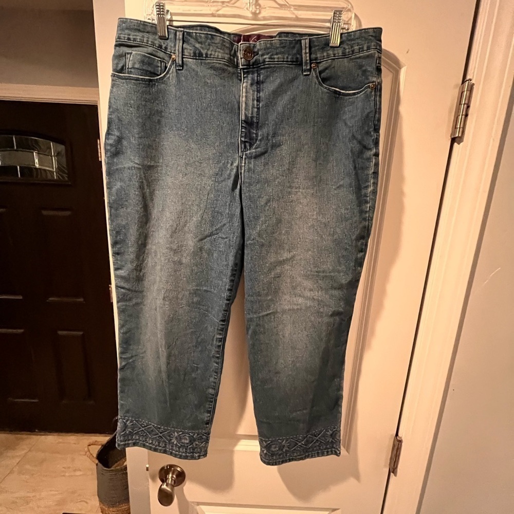 Blue Denim Capri Jeans